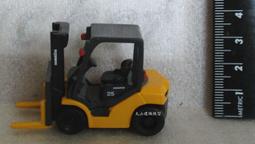 丸山奈央超人氣繪本系列：想變成麵包的兔子+通心粉大變身+神奇的盤子+我有一個洞 (全4冊) 歷史價格詳細信息