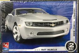 AMT 1/25 2017 Chevy Camaro 50th Anniversary Model Kit AMT1035M Plastics 歷史價格詳細信息