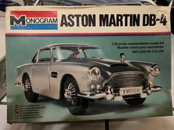 MONOGRAM 1/25 法拉利 FERRARI  GTO (門全可開.附精細引擎內構) 歷史價格詳細信息