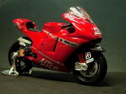 重裝師模型屋  DUCATI      2008    MOTO GP     NO:33   1/18 價格比較,價格查詢,歷史價格詳細信息