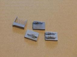 1/48~樹脂剩餘套件~1970年代美國戰鬥機的頭盔,面罩與氧氣管 歷史價格詳細信息