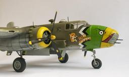 ACADEMY  1/48   USAAF  P-51 &quot;北非式樣&ldquo; (FA12338) 歷史價格詳細信息