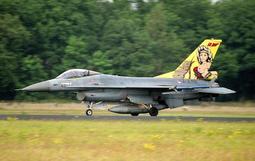 1/48  f-18輪艙改套 歷史價格詳細信息