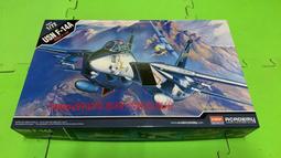 現貨 1/72 ACADEMY 德國空軍 JU87G-1 STUKA  TANK BUSTER 戰鬥機 12450 歷史價格詳細信息