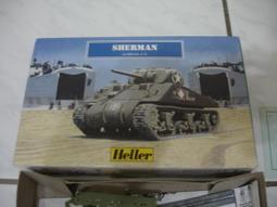 HELLER/REVELL 1/24 積架JAGUAR TYPE-E &amp; XJ-220 跑車各一盒 歷史價格詳細信息