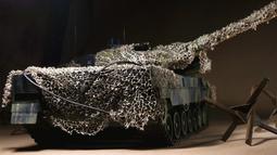 1:16 AJ18麥克納姆輪酷炫特技遙控車(2.4G對頻/3.7V充電池/可飄移) 歷史價格詳細信息