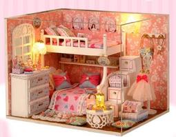 【批貨達人】夢回古鎮 手工拼裝 手作DIY小屋袖珍屋 帶防塵罩 音樂 迷你屋 創意小物 生日禮物 交換禮物 歷史價格詳細信息