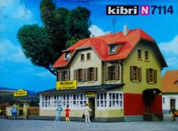 KIBRI 1/87 (H0比例)HO9780 教堂與周邊場景 歷史價格詳細信息