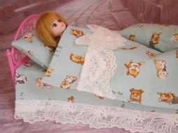 小禎ㄟ雜貨 小美樂娃娃床組 娃娃床 館主手工冰原動物床組 粉紅色床 被單 被子 枕頭 適合 美樂 莉卡 珍妮 小布 芭比 歷史價格詳細信息