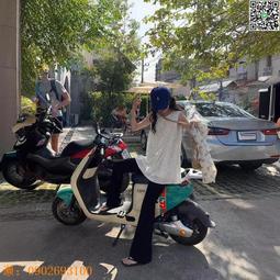 【惠惠市集】微挖小型挖掘機家用挖土一噸果園農用20多功能工程破碎微型小挖機 歷史價格詳細信息