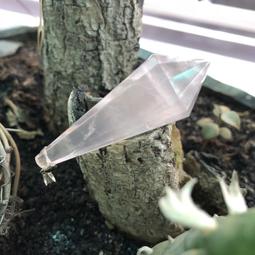 【藥魂】白水晶項鍊 靈擺項鍊 水晶吊墜 水晶靈擺 權杖水晶製作 晶型漂亮 可以調整脈輪淨化 讓思緒平靜的水晶原礦項鍊 歷史價格詳細信息