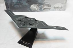 【特價現貨】1:36 Corgi Aston Martin V8 Vantage 007 James Bond 生死交戰 歷史價格詳細信息