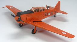 T-6 教練機(德軍塗裝) Hobby Master(HM)~1/72金屬飛機完成品~HA1502 歷史價格詳細信息
