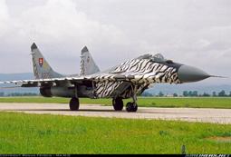 幸運基地 1/72 HM 捍衛戰士TOP GUN單雙座 F18 湯姆克魯斯Maverick HA5129 HA5130 歷史價格詳細信息