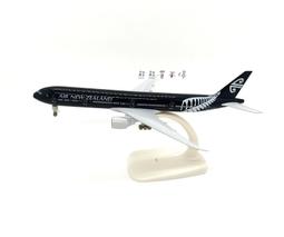 [在台現貨-蘭利空軍基地FF塗裝] 世界性能最強第5代戰機 美軍 F22 第一戰鬥機 猛禽戰鬥機 1/72 合金飛機模型 歷史價格詳細信息