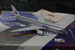 One World: 24 Hours on Planet Earth(精裝)/Nicola Davies【禮筑外文書店】[9折] 歷史價格詳細信息