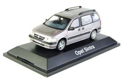 在模型車收藏家。 schuco 1/43。Mercedes Benz C63 AMG &quot;Safety Car&quot; 2008 歷史價格詳細信息