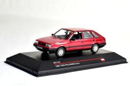 在模型車收藏家。原廠精品 1/43 BMW 4 Series Coupe。藍頂黑配。 歷史價格詳細信息