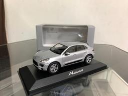 Porsche Macan橡膠地墊（休旅車一定要用防水的，戶外活動好清理，橡膠厚實耐用，正常踩踏表面必有痕跡，完美主義者勿購） 歷史價格詳細信息