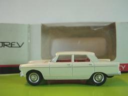 絕美色標級陽綠白底青春彩平安扣沒有更綠更辣更艷的綠了陽綠、牛奶白、 翡翠 飾品 收藏【二手】【微淵古董】-2893 歷史價格詳細信息