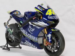 ［手作專區］Tamiya 1:12 Yamaha YZR-M1 V.Rossi MotoGP 2004（2） 歷史價格詳細信息