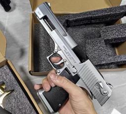 世界名槍薈萃 狙擊步槍 灌木文化 2018-5 機械工業出版社 歷史價格詳細信息