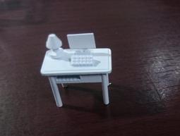 1.75&rdquo; Black &amp; Silver Stainless Steel Celtic Christian Cross Pendant With Bail. 歷史價格詳細信息