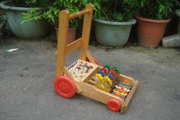 庄腳柑仔店~娃娃玻璃面板鐵架枱燈夜燈檯燈小燈~尺寸:底徑13*高約25公分 歷史價格詳細信息