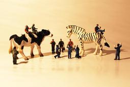 【淇淇小舖】2013 麥當勞 麥麥幫 Holle Kitty 馬戲團成員-空中飛人 歷史價格詳細信息