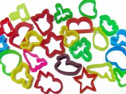 【常田 EZ GO】彩虹 冰淇淋捏捏 冰淇淋 捏捏蛋 可愛造型 出氣包 出氣蛋 QQ球 捏捏樂 QQ蛋 出氣蛋 捏捏玩具 歷史價格詳細信息