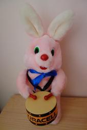 ▲美好時光▼ 早期收藏-金頂兔 打鼓造型玩具公仔 老企業玩具/懷舊童玩復古收藏 歷史價格詳細信息