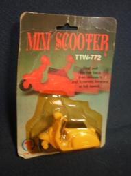 [未拆封] 早期台灣製懷舊童玩 [軟膠] 少見型式  金髮比基尼女孩 歷史價格詳細信息