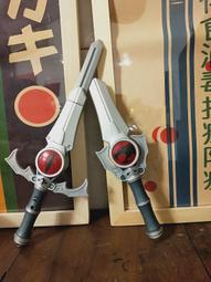 【阿悟的倉庫】現貨~早期卡通便當盒10個合售(科學小飛俠，小蜜蜂，Hello Kitty 等) 歷史價格詳細信息