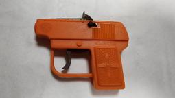 -【臺灣早期童玩紙面具叢書 小叮噹】一冊共八件 庫444 歷史價格詳細信息