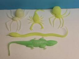 ▲宇宙城▼ 塑膠人偶玩具 2個一起賣 迷你 老玩具 早期懷舊收藏 Q1-E 歷史價格詳細信息