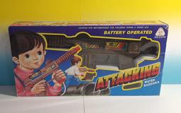 ▲宇宙城▼ 小女孩男孩演奏樂器圖樣咪咪水筒塑膠水壺1個 上蓋褪色 學生牌 學生用品 老雜貨 早期懷舊收藏BA 歷史價格詳細信息