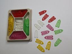 ▲宇宙城▼ 彩色塑膠造型迴紋針 3盒一起賣 FLOMO 富樂夢 老文具 早期懷舊收藏 QP 歷史價格詳細信息