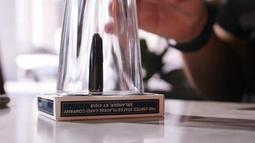 Constantine L2518 Pope John Paul II Resin Lighted Figure 6.5 &quot; Religion New 歷史價格詳細信息