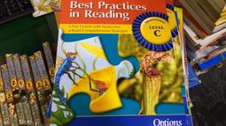 附光碟無劃記 Just Right Student's Book Intermediate  42Y 歷史價格詳細信息