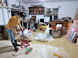 囤物族的不丟東西整理術：別再叫我斷捨離！只要挪動空間就OK！不復亂的收納魔法【城邦讀書花園】 歷史價格詳細信息