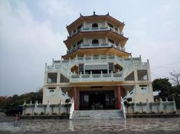 065706632台南撿骨擇日黃玉骨灰罐一套12000元客人買賣名度骨灰位五樓寶塔位園區內櫃台辦好權狀過戶再付錢禮儀服務 歷史價格詳細信息