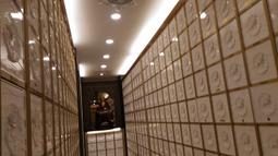 053470122嘉義市撿骨擇日黃玉骨灰罐罈一套1萬2千元客戶售嘉義慈雲骨灰位寶塔位園區辦權狀過戶再收錢禮儀六萬八契約 歷史價格詳細信息