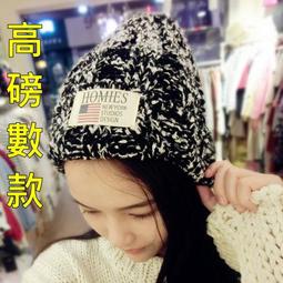 【 日韓流行 白底多顆草莓 零錢包 鑰匙包 收納包 化妝包 】清新粉嫩 拉鍊短款收納。新品現貨特價出清。可裝任何小物包。 歷史價格詳細信息