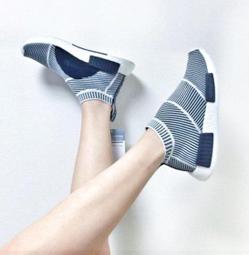 全新 絕版 Pintoo 繽紛聖誕 立體球型 拼圖 60片 塑膠拼圖 裝飾品 手工 DIY 不用上膠 歷史價格詳細信息