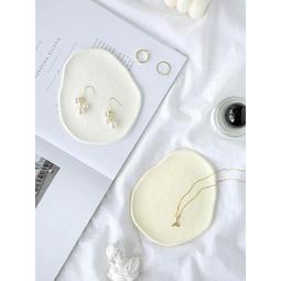 台灣現貨 INS北歐異型抱枕兔子簡約家居抱枕可愛毛絨沙發樣板間飄窗靠墊 歷史價格詳細信息