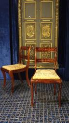 ⚜️ 皇家之門 . 歐洲古董 ⚜️19世紀 德國古董 黑森林 精湛手工 立體雕刻 花鳥 座鐘 花瓶 三件組 歷史價格詳細信息