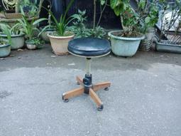 庄腳柑仔店~早期直圓筒柱氣泡玻璃糖果罐B~尺寸:徑21*高31公分 歷史價格詳細信息