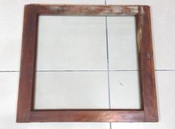 檜木窗.難得一見9宮格窗.古早大戶人家才有.純正台灣檜木(厚料).長92寬94公分.先到先選.要買要快慢來就沒有了 歷史價格詳細信息