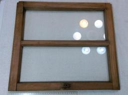 檜木窗.難得一見9宮格窗.古早大戶人家才有.純正台灣檜木(厚料).長92寬94公分.先到先選.要買要快慢來就沒有了 歷史價格詳細信息