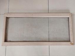 檜木窗.難得一見9宮格窗.古早大戶人家才有.純正台灣檜木(厚料).長92寬94公分.先到先選.要買要快慢來就沒有了 歷史價格詳細信息